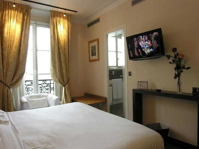 ****  Hotel Nude Paris - Color Vision Francja